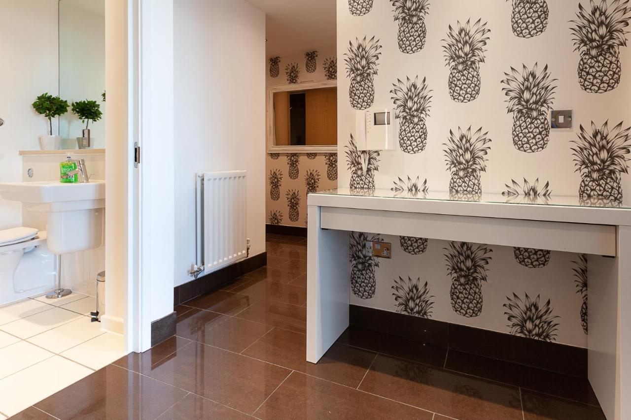 Apartment Smart Apartment: 2br With Parking *